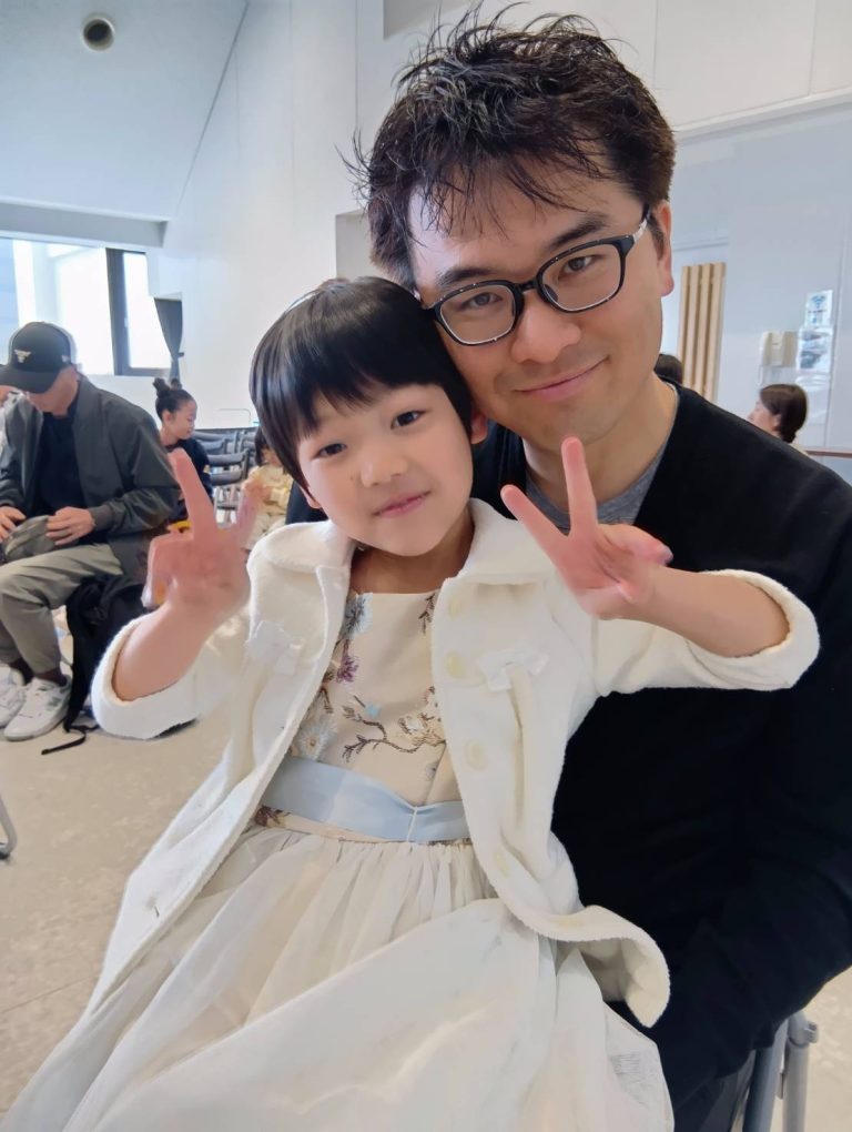 娘さんと山中しゅんすけ